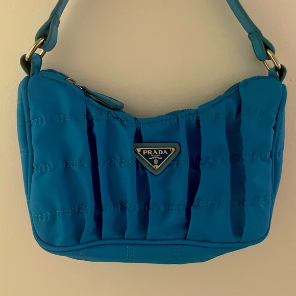 Neon blue cute bag 💙👜 - Picture 3 of 4